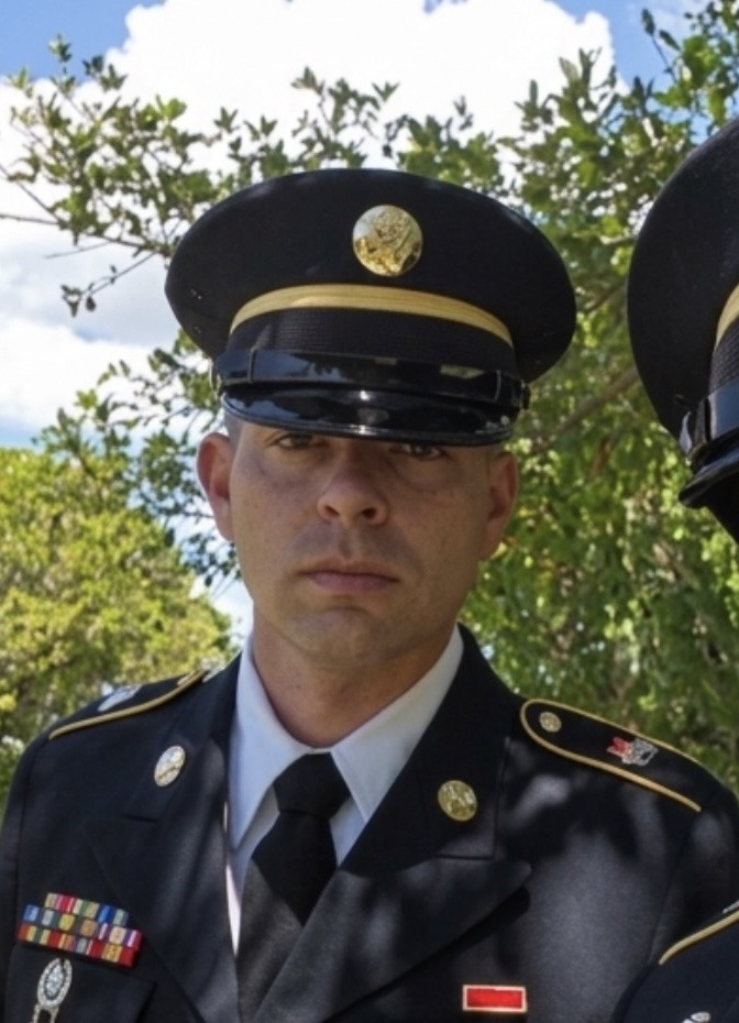 Chris Hanson in Army dress uniform